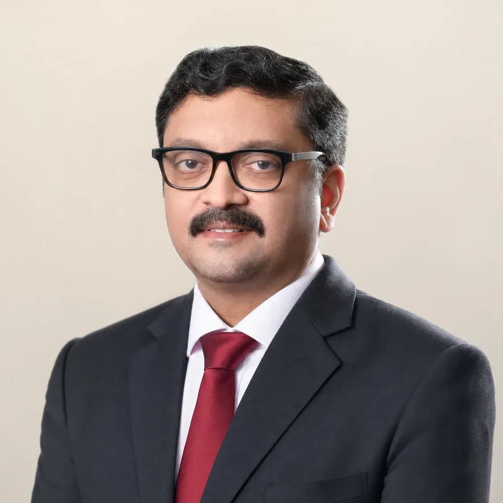 Dr Feroz Gaffoor, Prosthodontist and Implantologist at Al Dana Medical Polyclinic